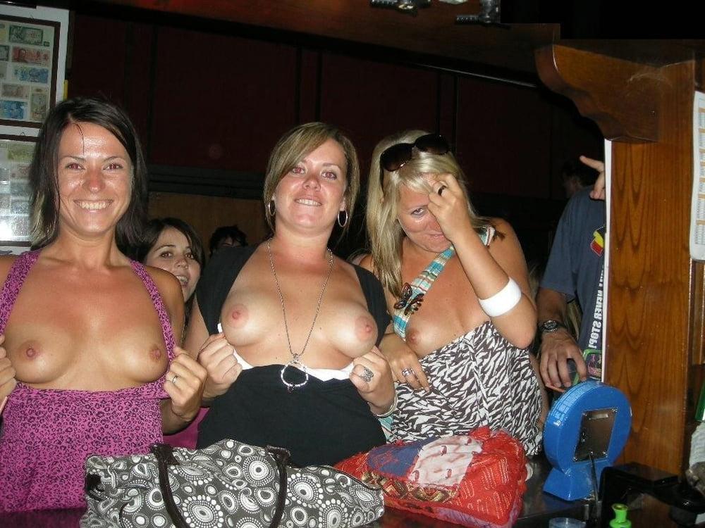 25P Show me your tits 110.