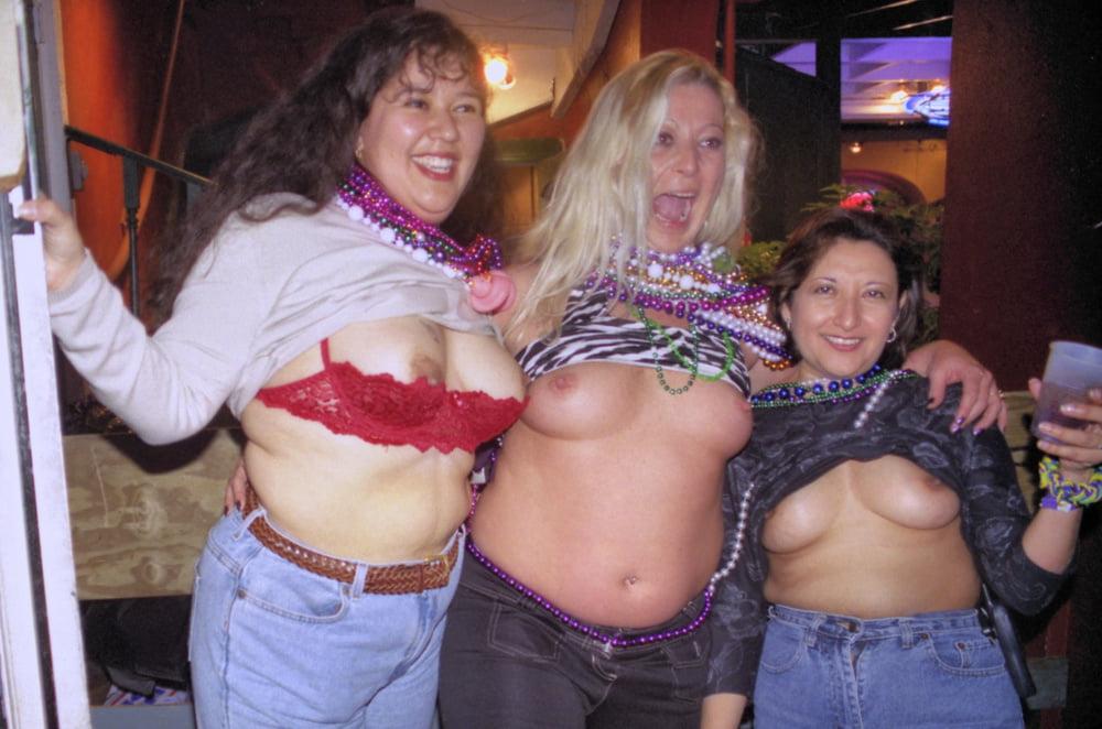 25P Show me your tits 110.
