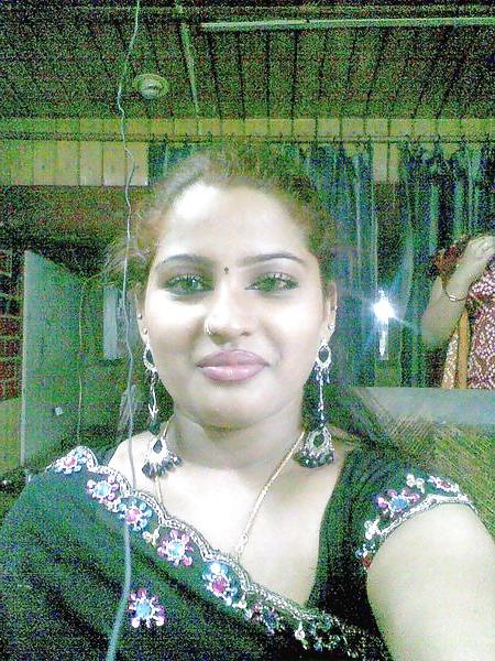 11P Indian hot and sexy housewife