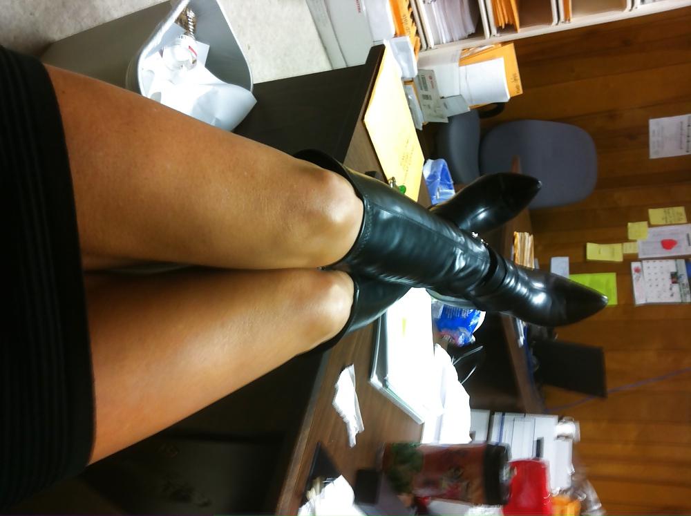 25P My wife is a hot cougar and milf