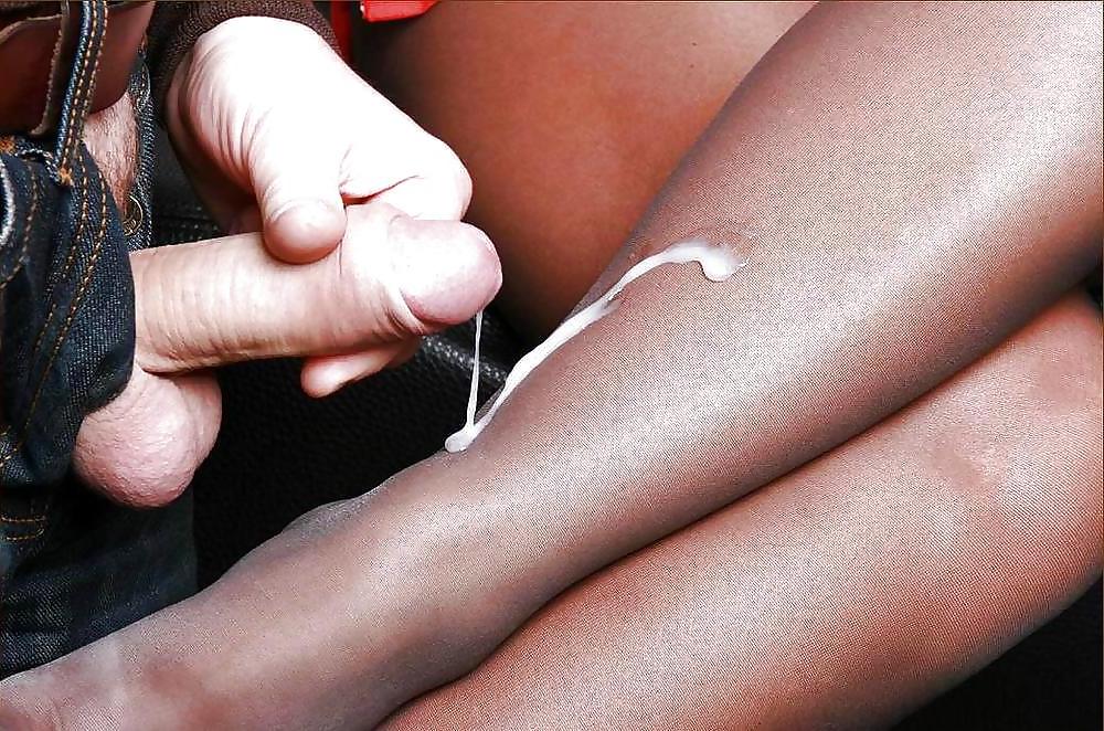 25P SPUNKING OVER NYLONS