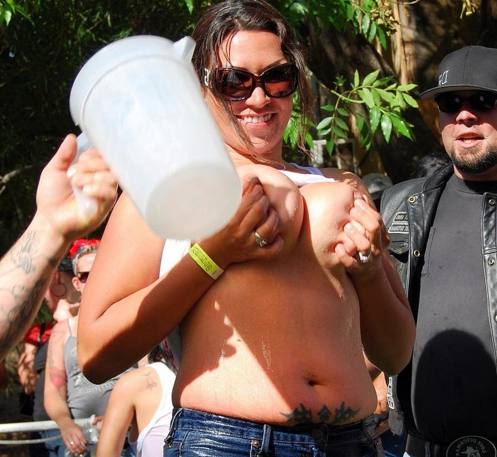25P Show me your tits 094.