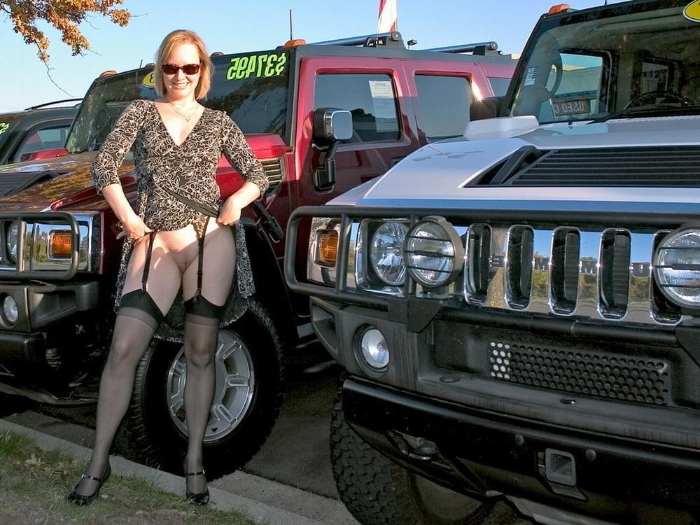 25P SEXY CAR PARK PUBLIC DOGGING 2