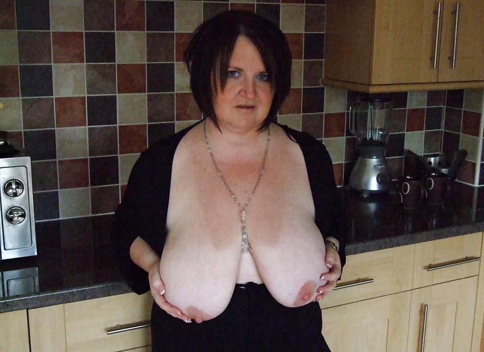 25P Show me your tits 078.
