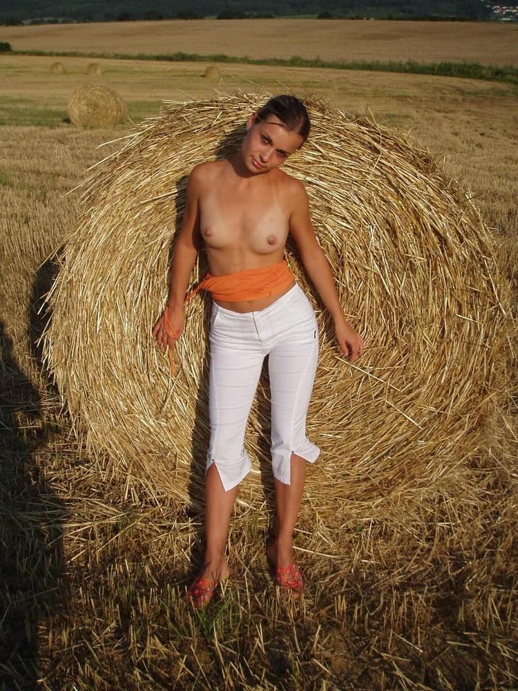 25P Show me your tits 084.