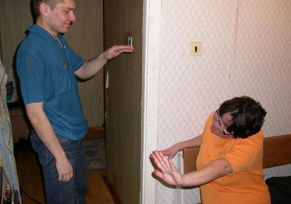 25P Older and hot 059 (Horny ugly mom)
