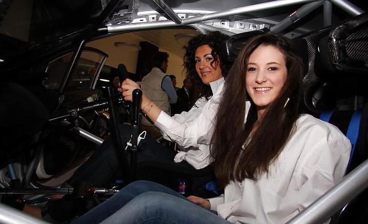 22P Sexy Girls at the Car Show