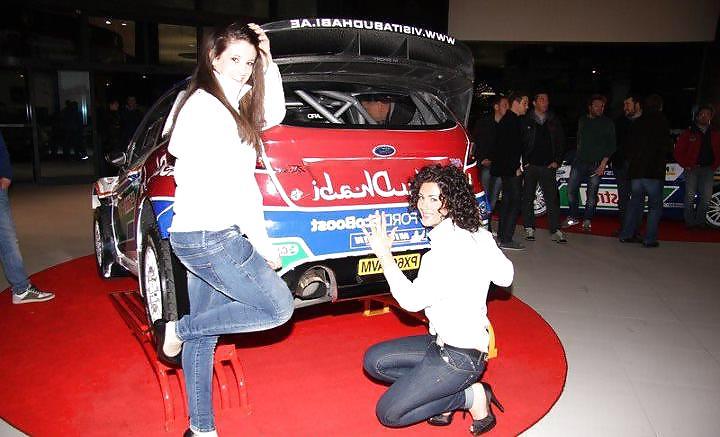 22P Sexy Girls at the Car Show