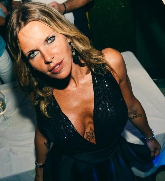 25P mature perfect 3