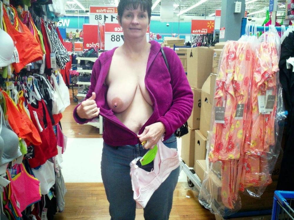 25P Show me your tits 071.