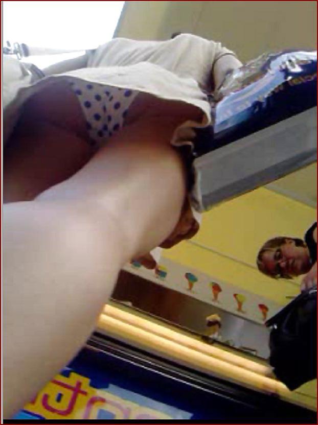 18P Very interesting slip of this hottie