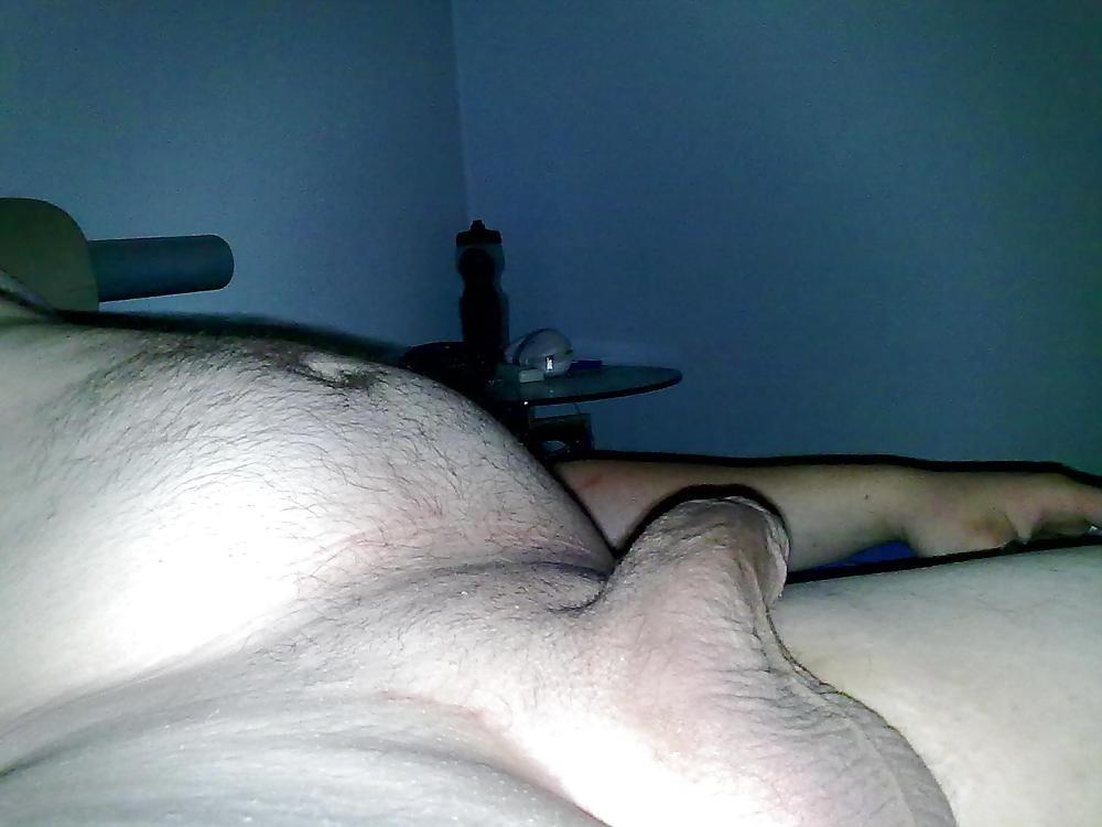 11P Allone at home 