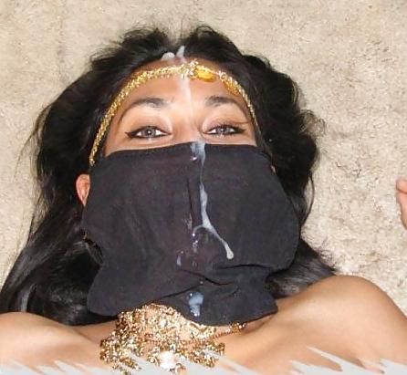 25P Non-porno Arab girl, with or without hijab  III