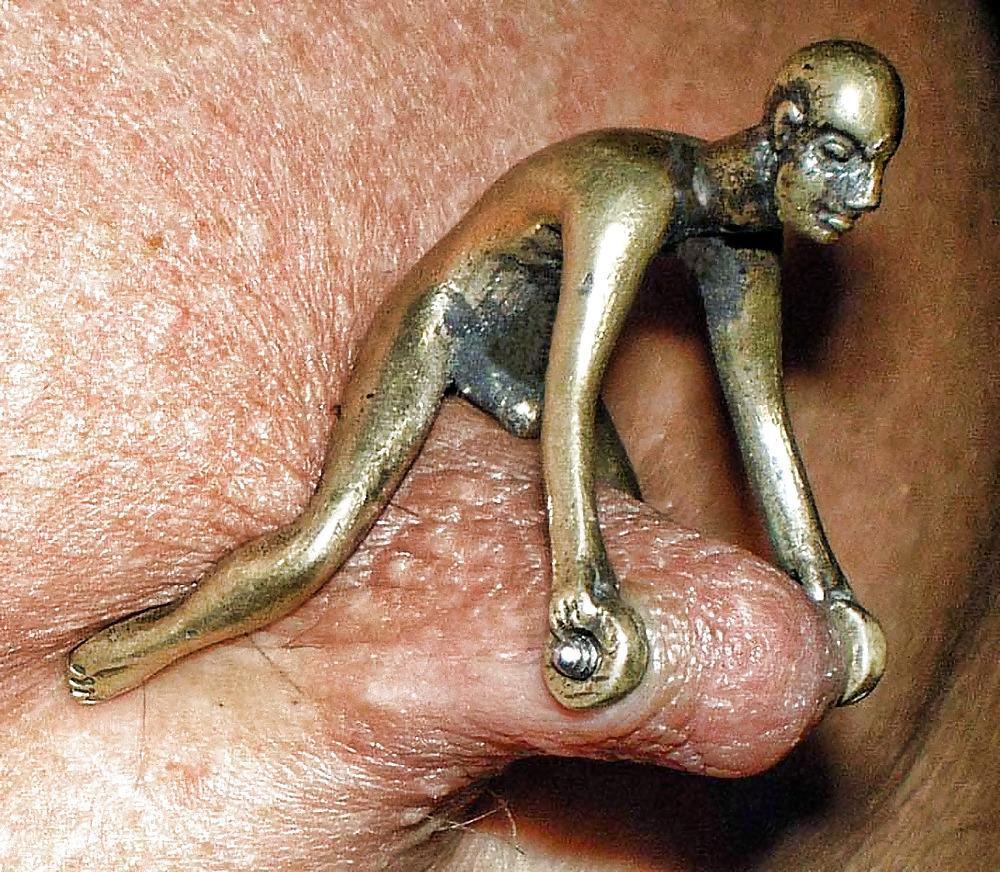 22P Not your average porn pics