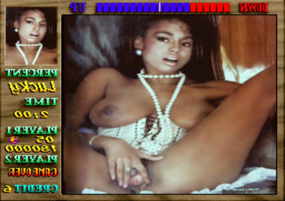 25P Miss World nude 96 Arcade game