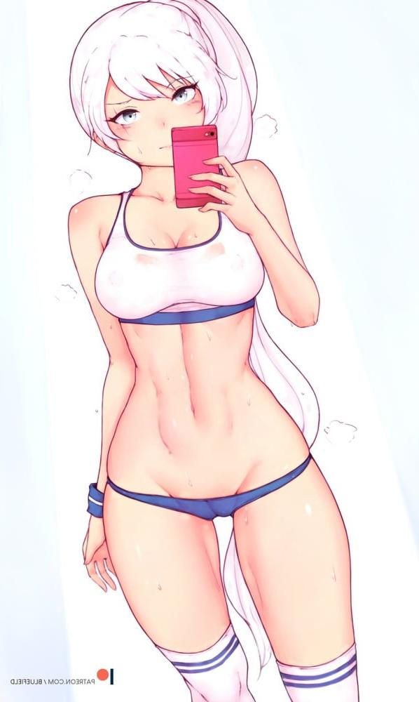 25P Tiny shorts  big babe bodies