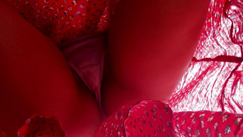 11P UPSKIRT VIDCAPS