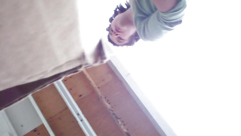 11P UPSKIRT VIDCAPS