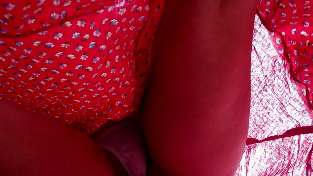 11P UPSKIRT VIDCAPS
