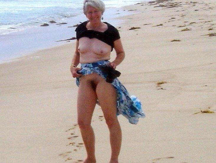 25P Show me your tits 057.
