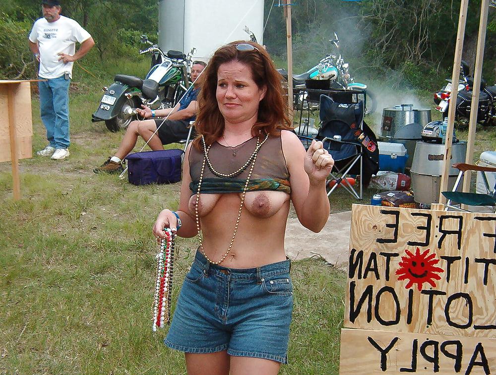 25P Show me your tits 061
