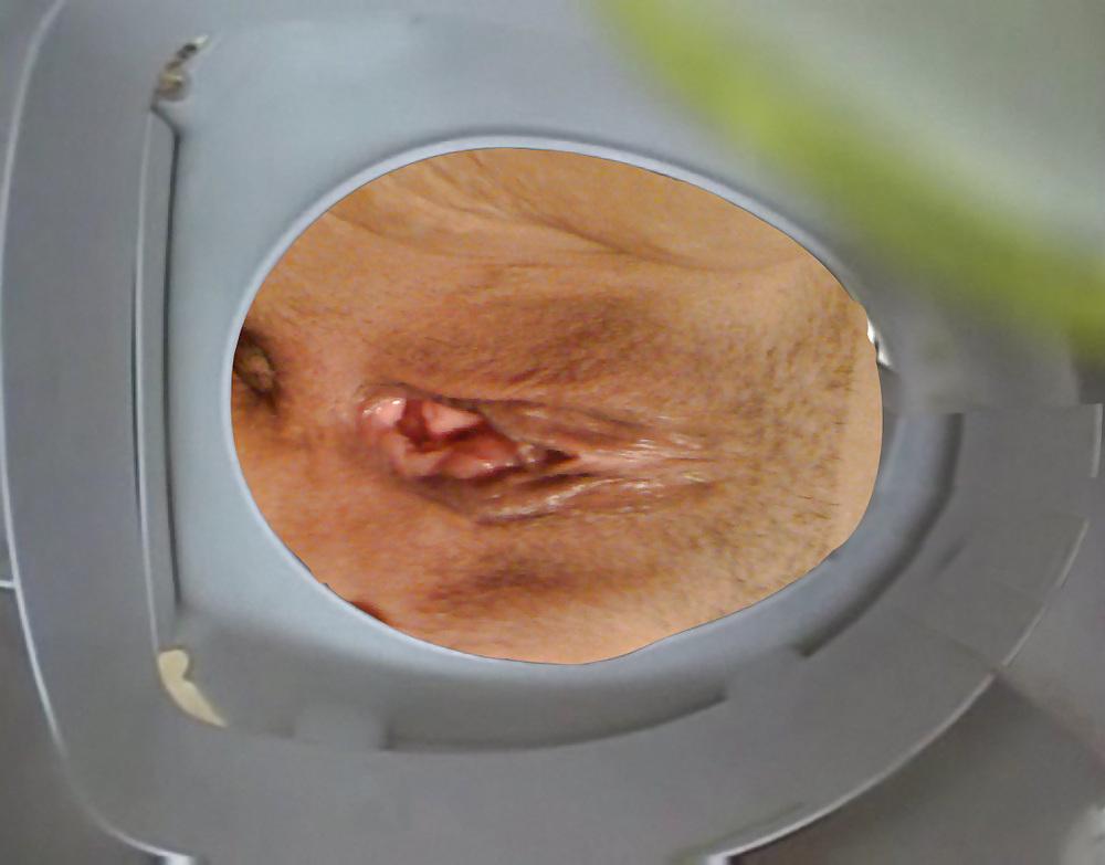 8P Fake Toilet Pics with my Wife