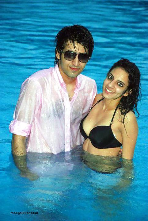17P Indian Pool Party