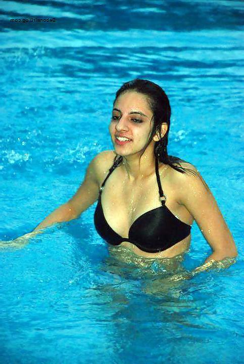 17P Indian Pool Party
