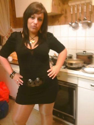 25P Girls in heels and nylon
