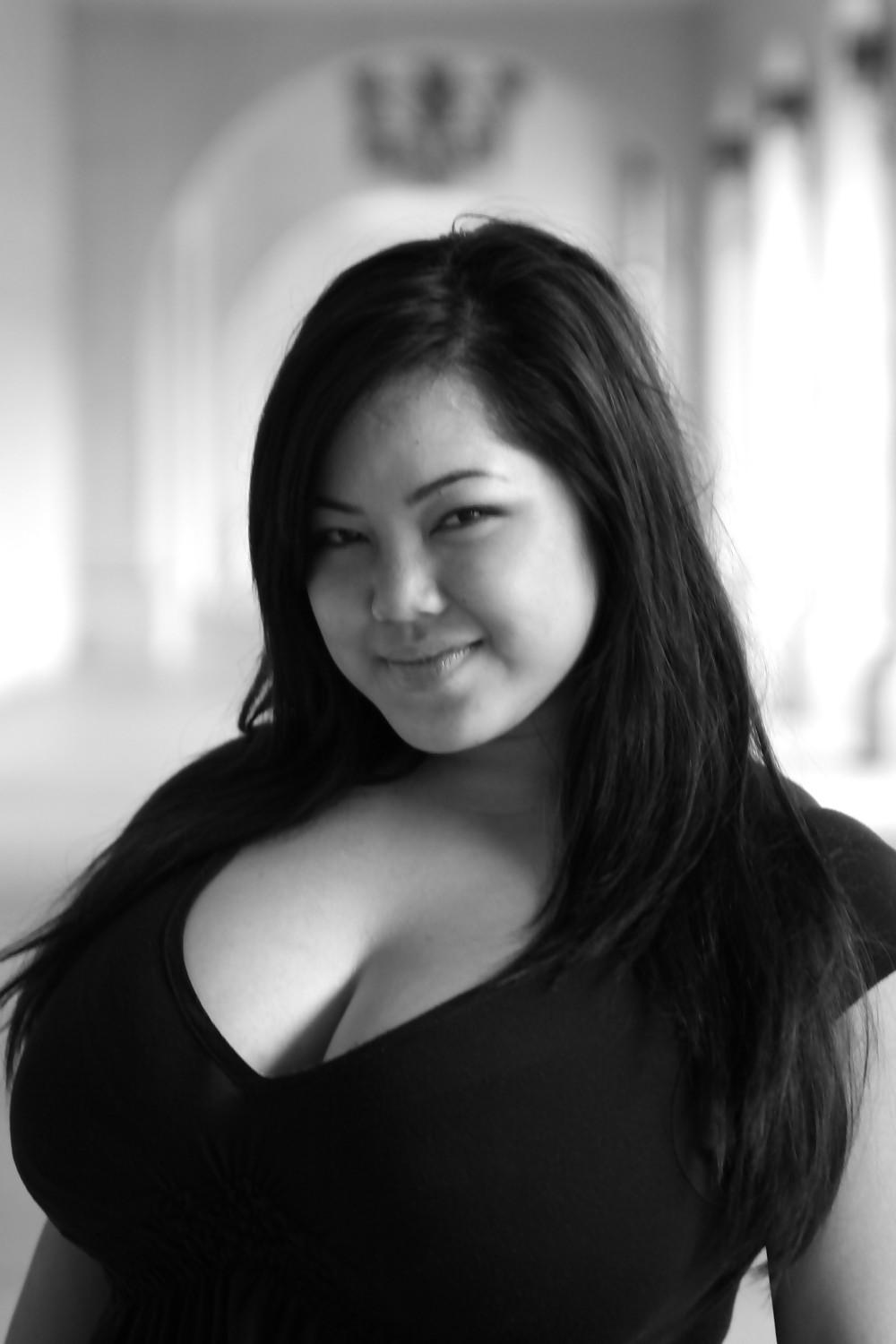 25P The Best Of Busty Teens - Edition 107