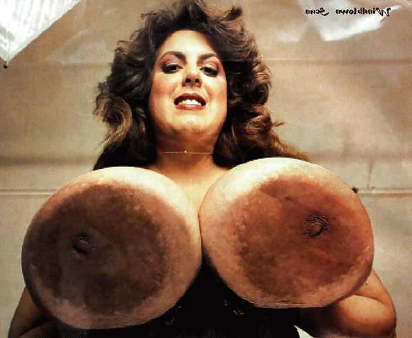 25P Huge Tits #4
