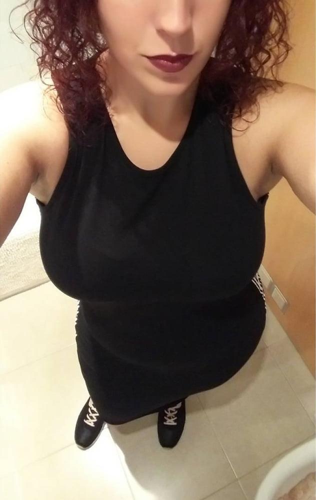 25P MY FRIEND RACHEL SEND ME HOT PICS WHEN SHE'S HORNY