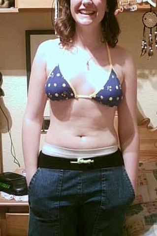 25P MY FRIEND CAROLINE SEND ME HOT PICS WHEN SHE'S HORNY