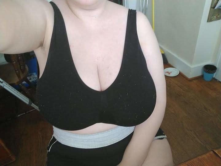 25P Huge Tits PAWG Slut Michelle Bird Wants to be Exposed