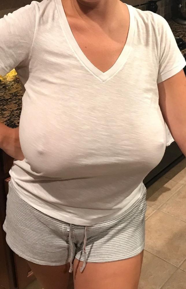 11P Amazing huge breasts 1