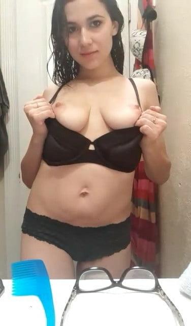 10P 25 Year Old Friend Exposed