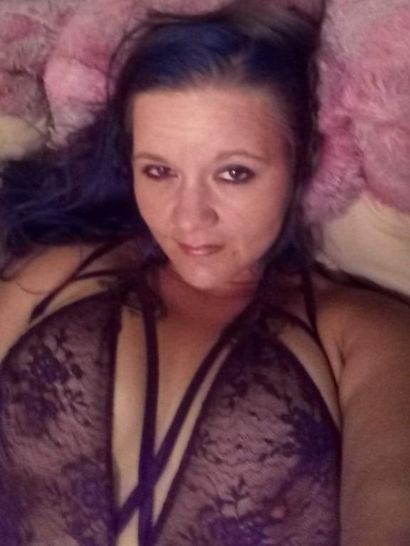 25P My friend is 38 years old. USA