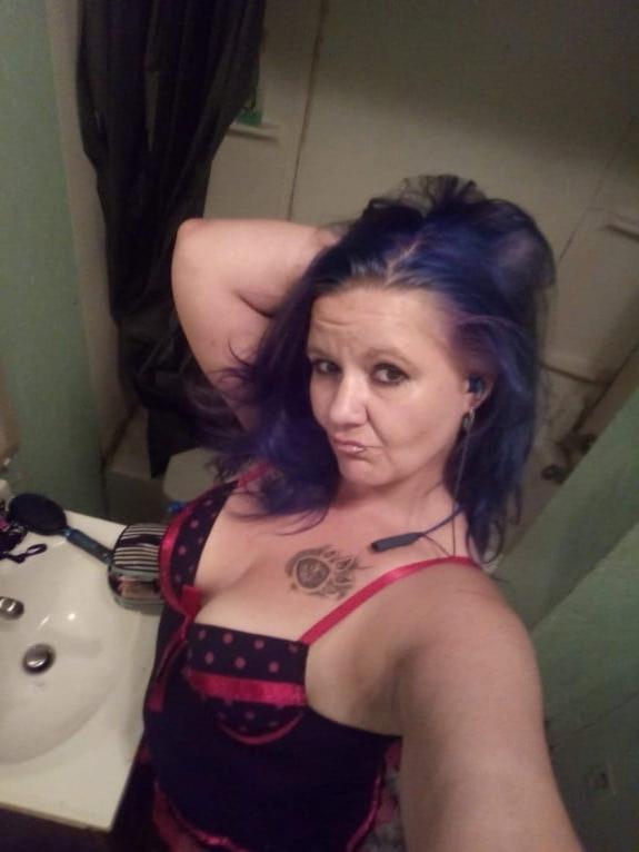 25P My friend is 38 years old. USA