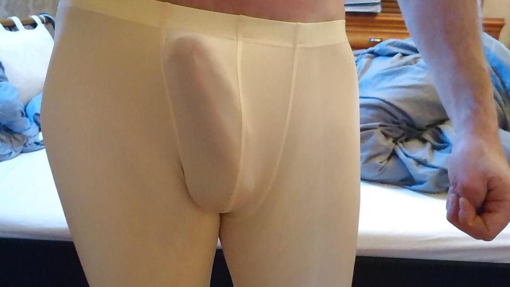 10P Giantasshole is back 2018! With huge cock and ass gape!
