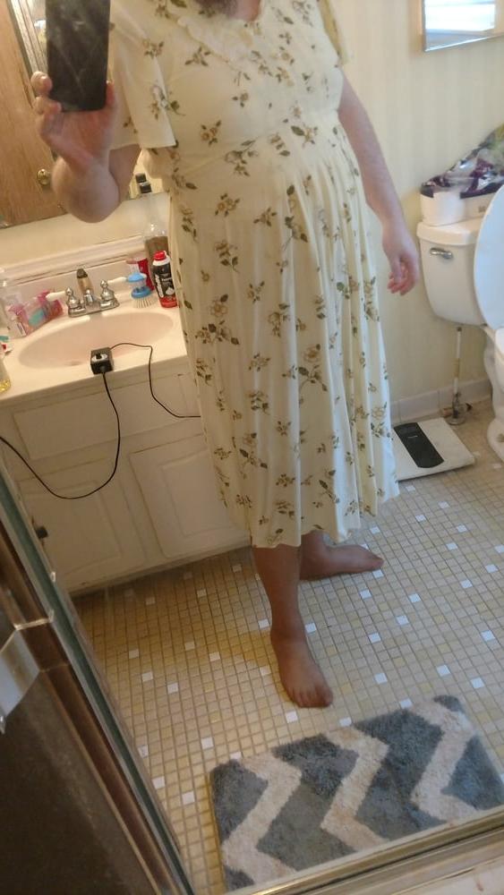20P Getting dressed in mommies lingerie