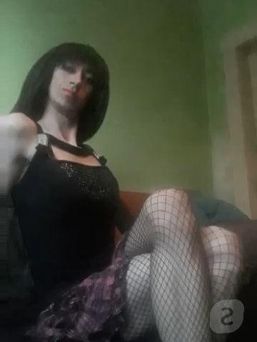 25P CipciaOliwcia's sissy captured on Skype.