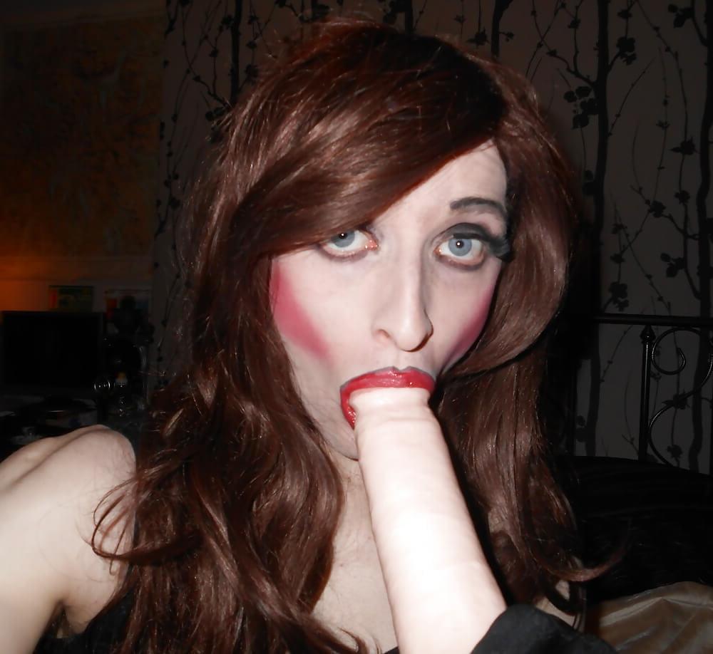 19P Sissy Emily