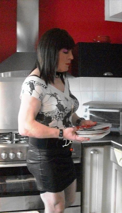 25P FABIENNE TRAVESTI SISSY SOUMISE