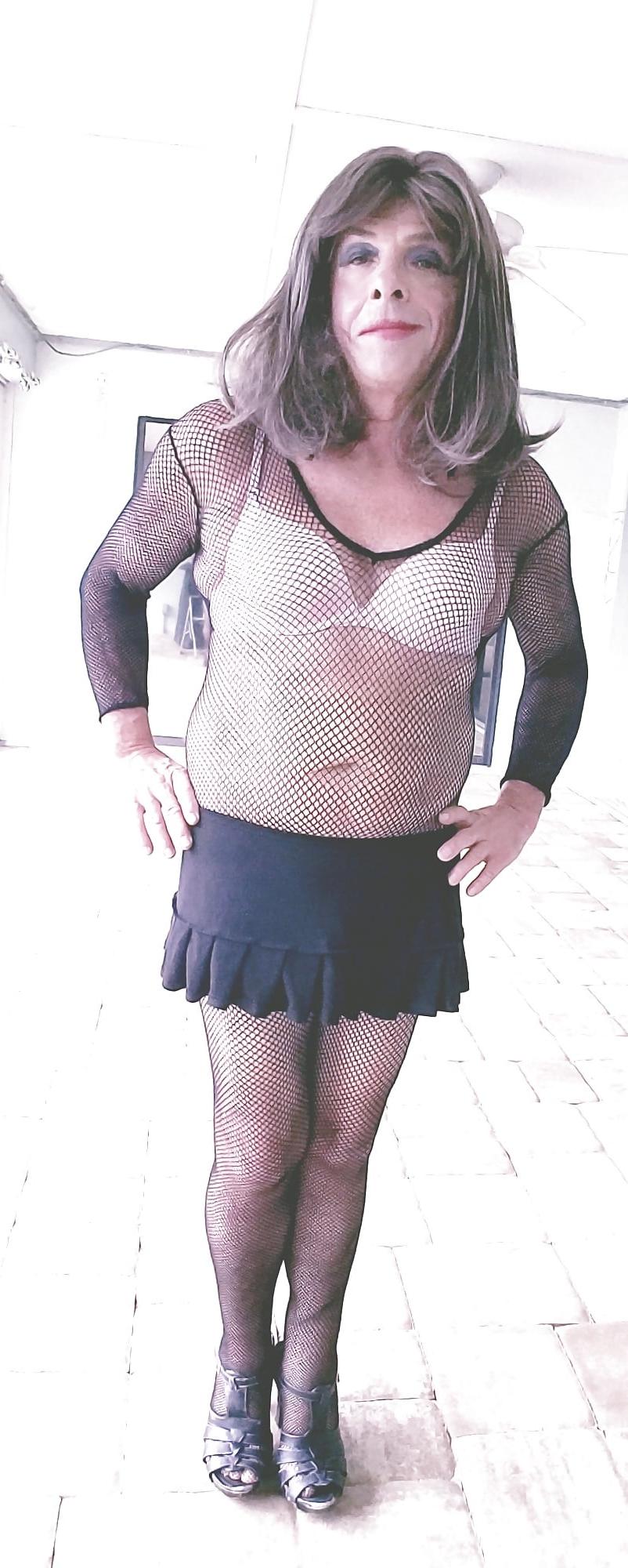 24P Sissy Roberta Bryan dressed for the  next Video!!!!