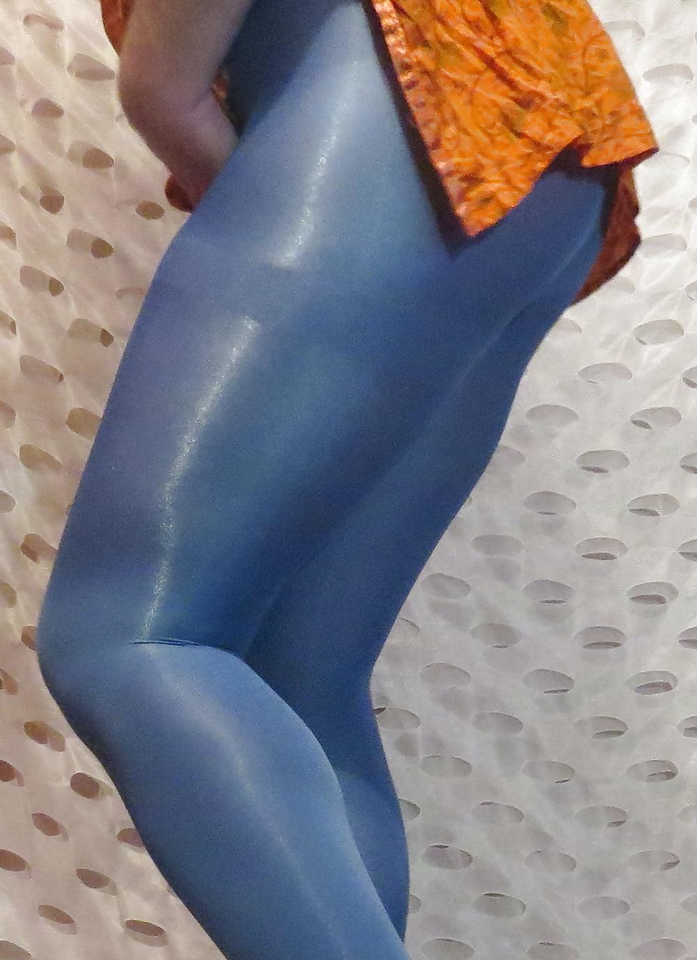 25P Sissy Boy Lovelaska -  My ass in the new leggings (part 2)