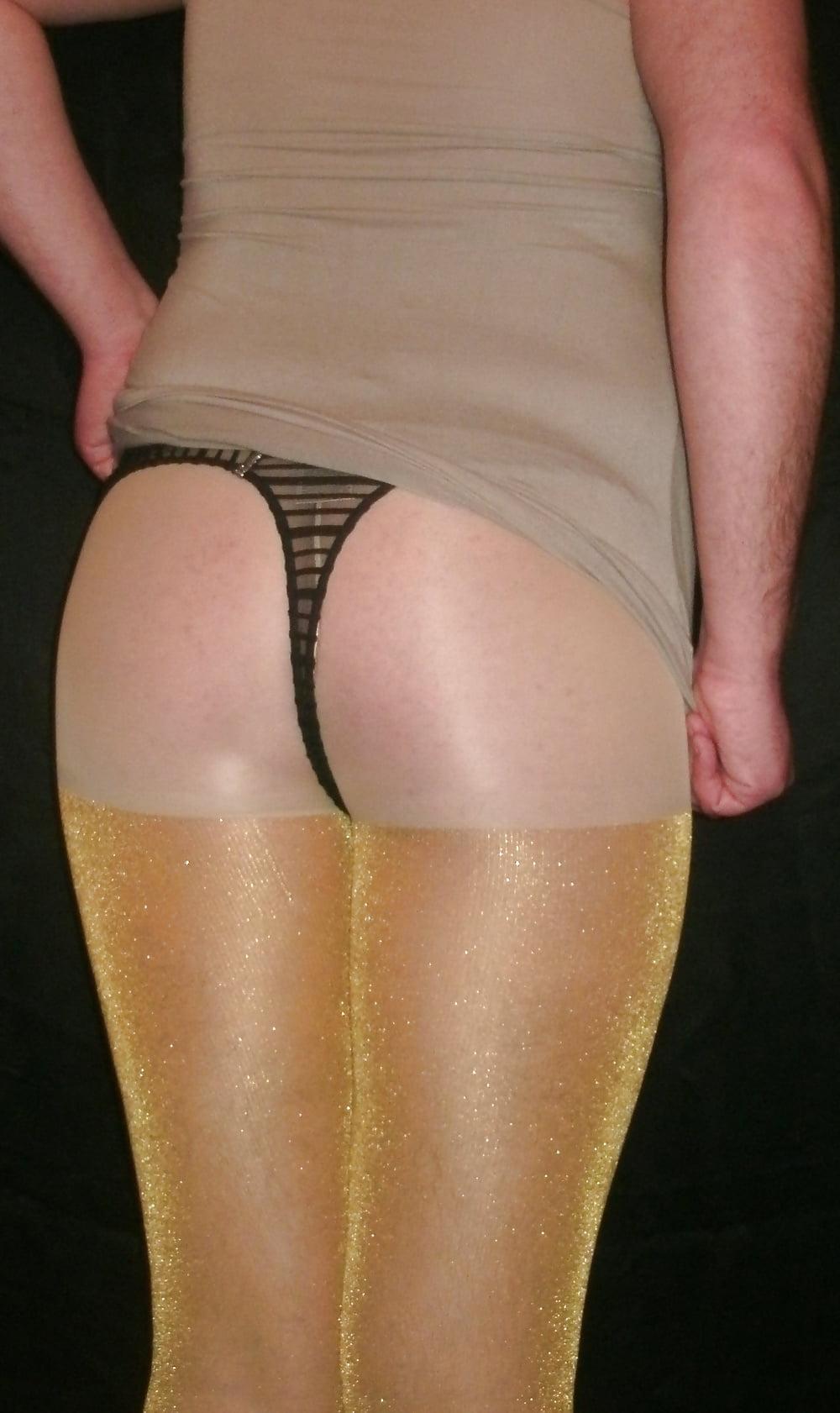 11P Sissy Boy Lovelaska - Golden legs, precious ass