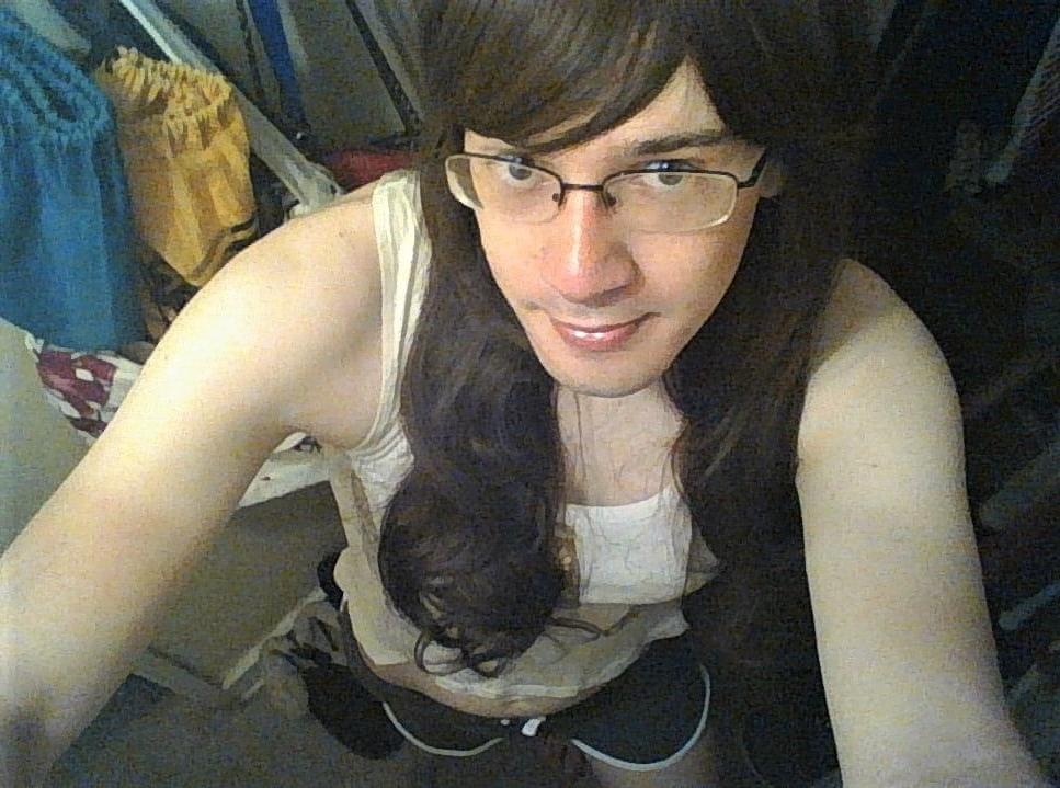 25P Sissy Isabella Hippel exposed 3