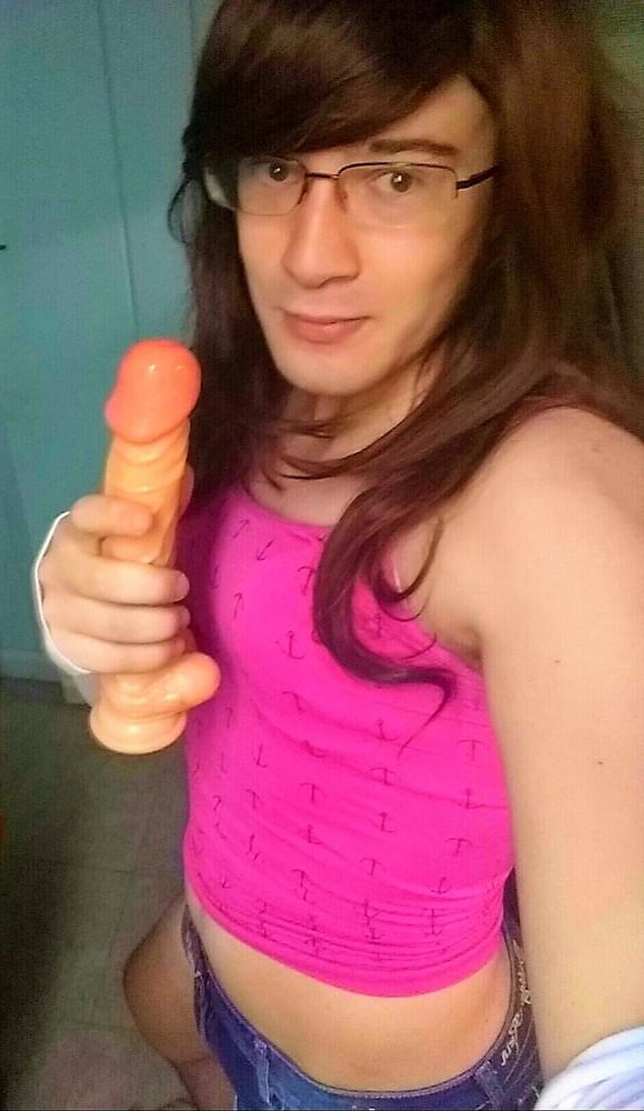 25P Sissy Isabella Hippel exposed 3