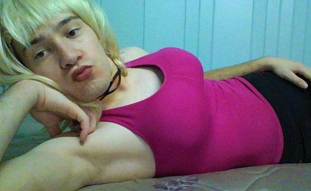 25P Sissy Isabella Hippel exposed 2