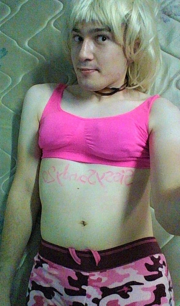 25P Sissy Isabella Hippel exposed 2